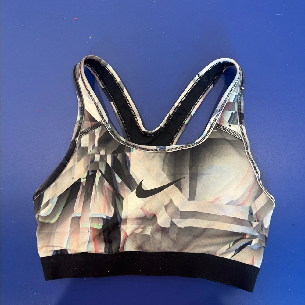 Nike Women's Abstract Print Sports Bra